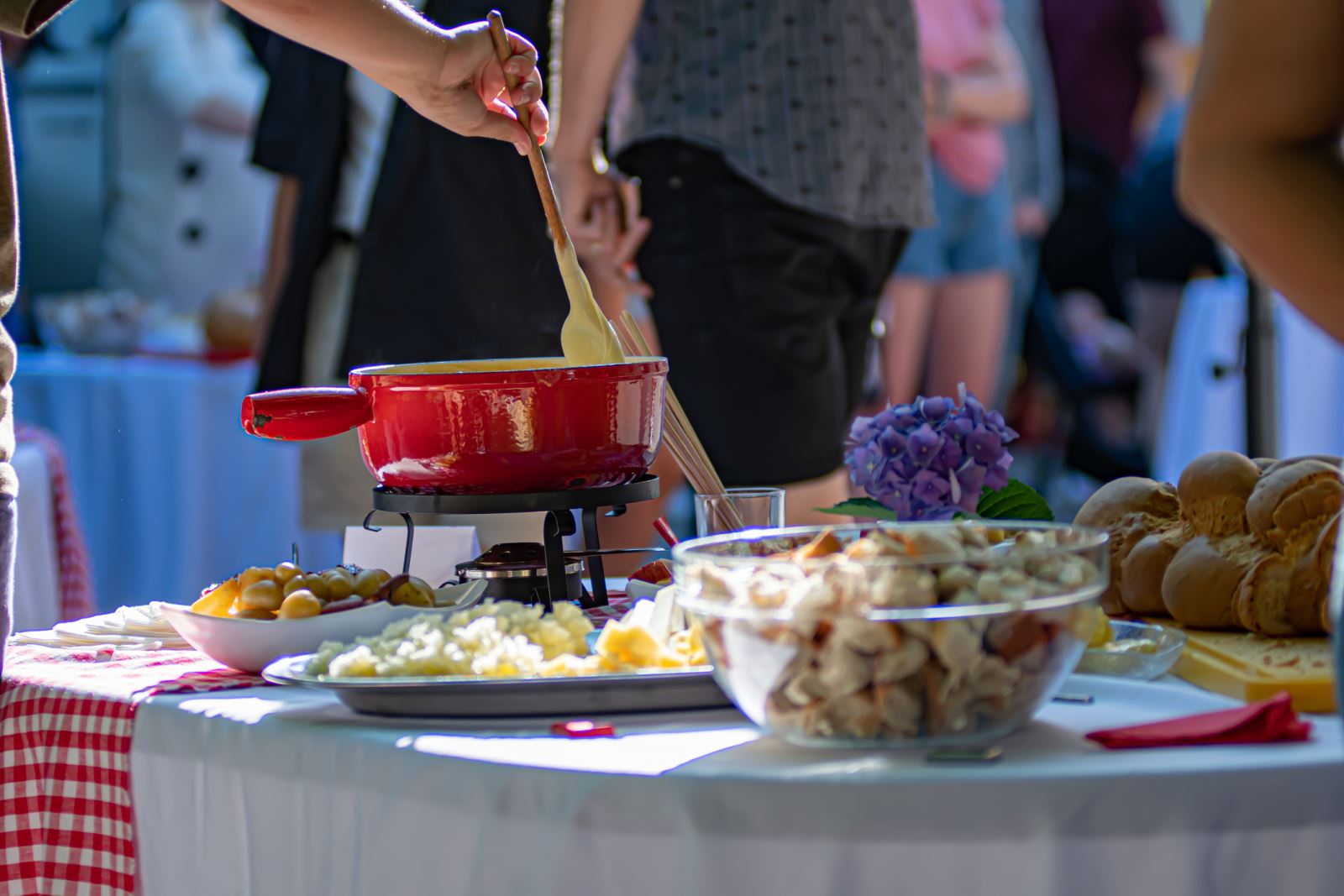 image of traditional Swiss meal with cheese fondue