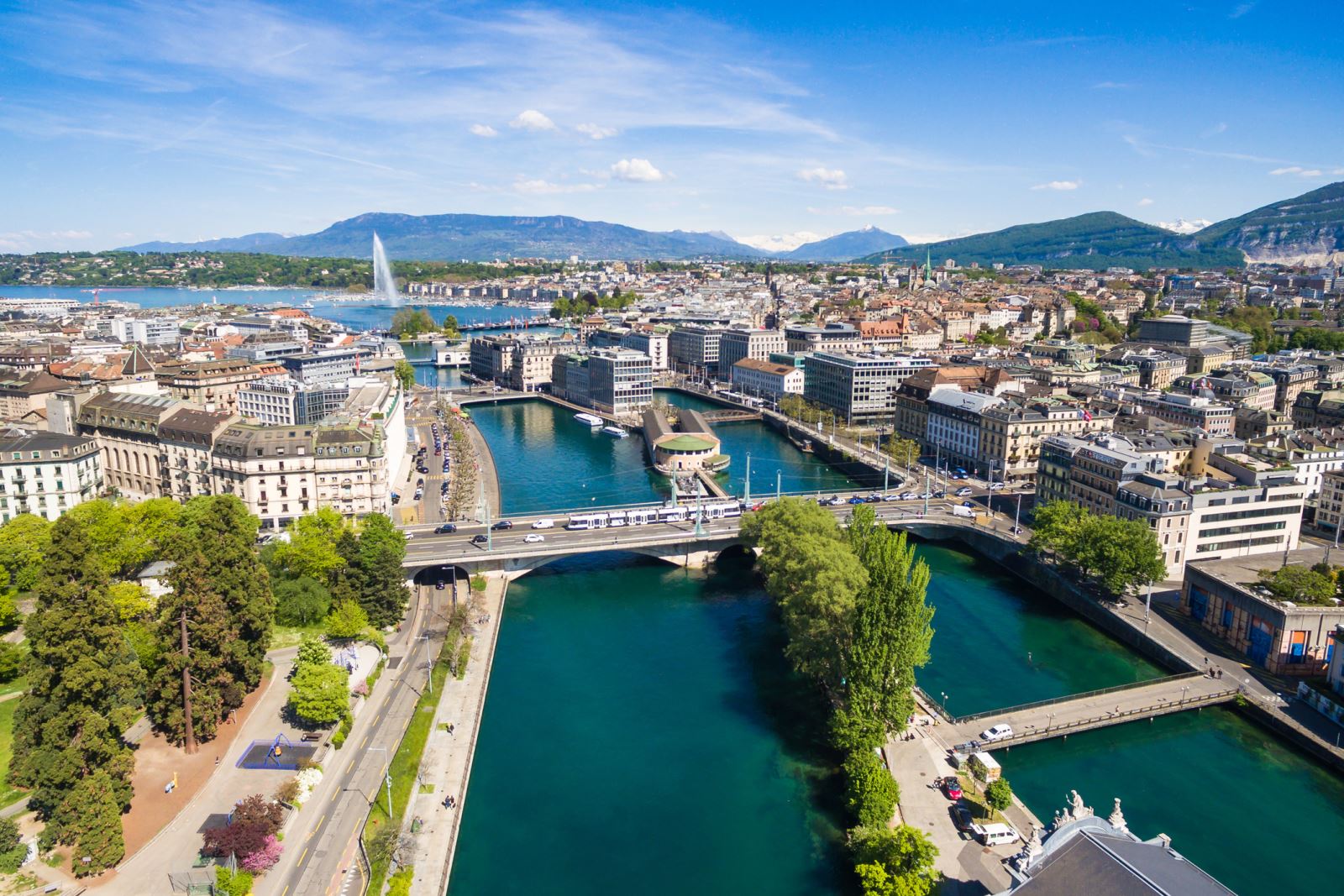 Image of Geneva city and river